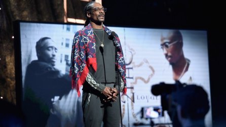 snoop_dogg_honors_tupac_shakur_at_rock_and_roll_hall_of_fame_induction_-_getty_-_h_2017